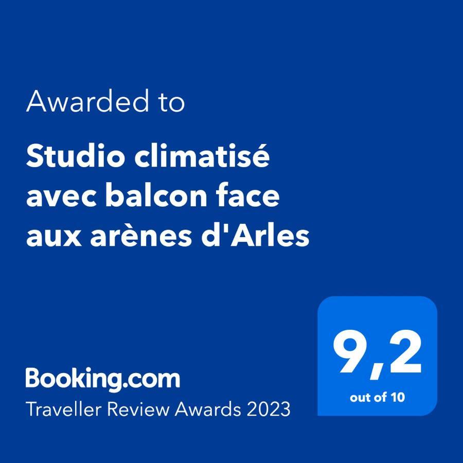 Studio climatisé avec balcon face aux arènes d'Arles Esterno foto